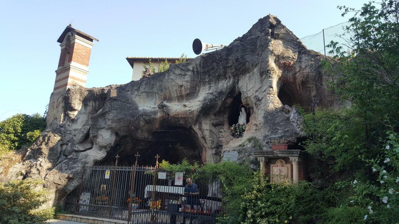 Apartmán Location Turistic Monolocale Nel Parco Del Santuario Asti Exteriér fotografie