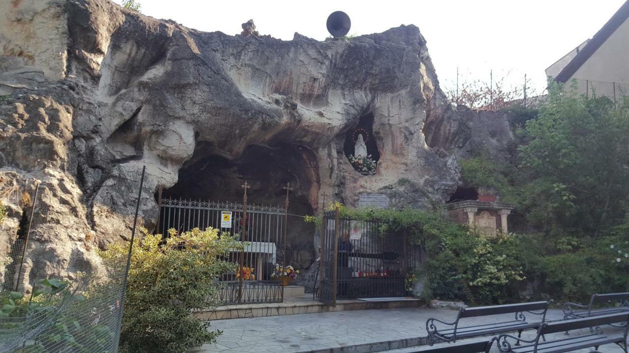 Apartmán Location Turistic Monolocale Nel Parco Del Santuario Asti Exteriér fotografie